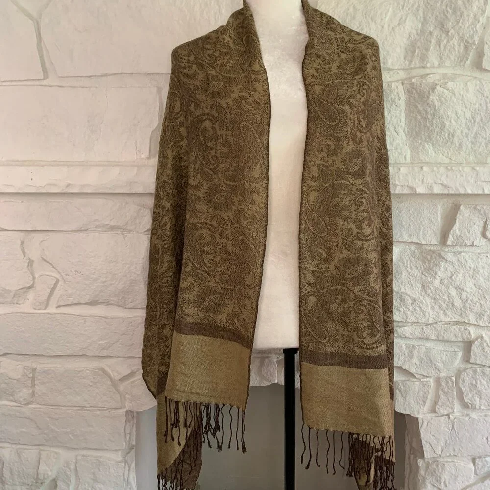 Scarf - Picture 1 of 3